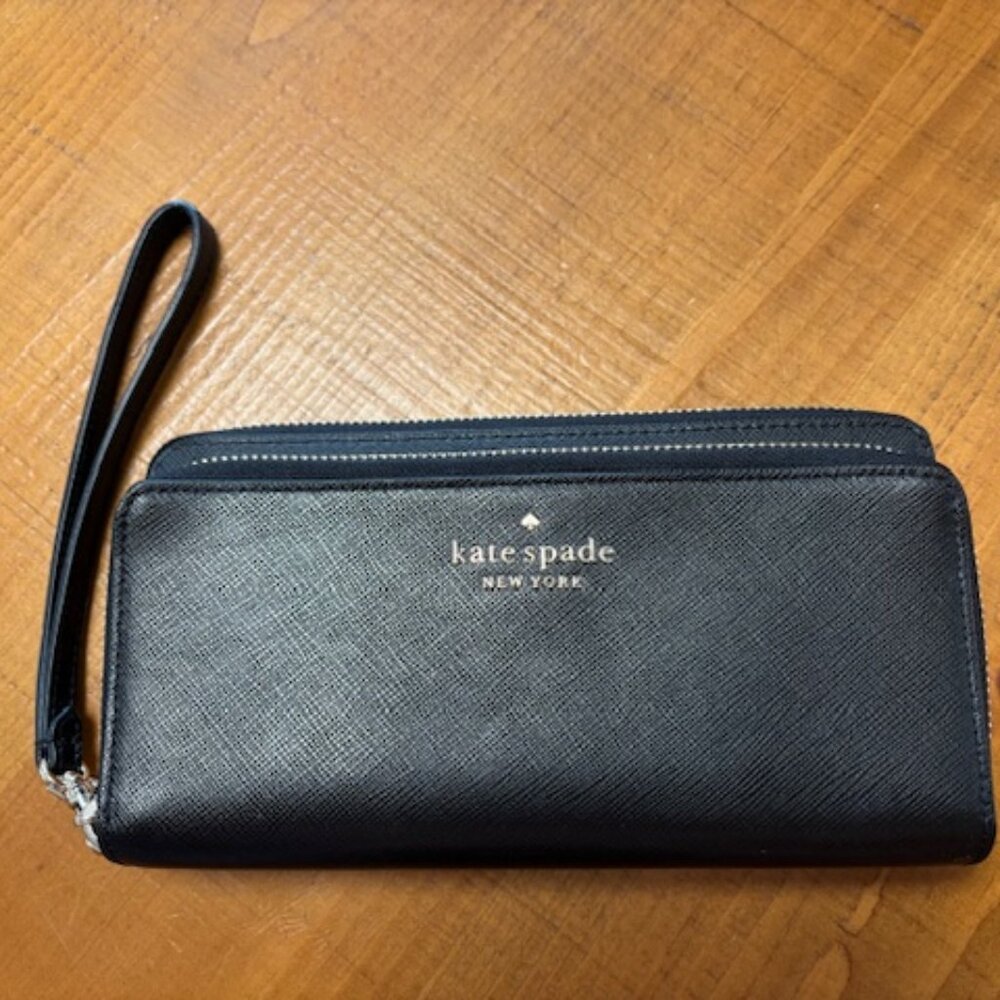 Kate Spade Outlet Wristlet